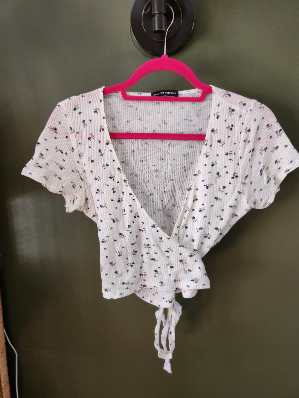 Brandy Melville Wrap around top - White with Blue flowers
